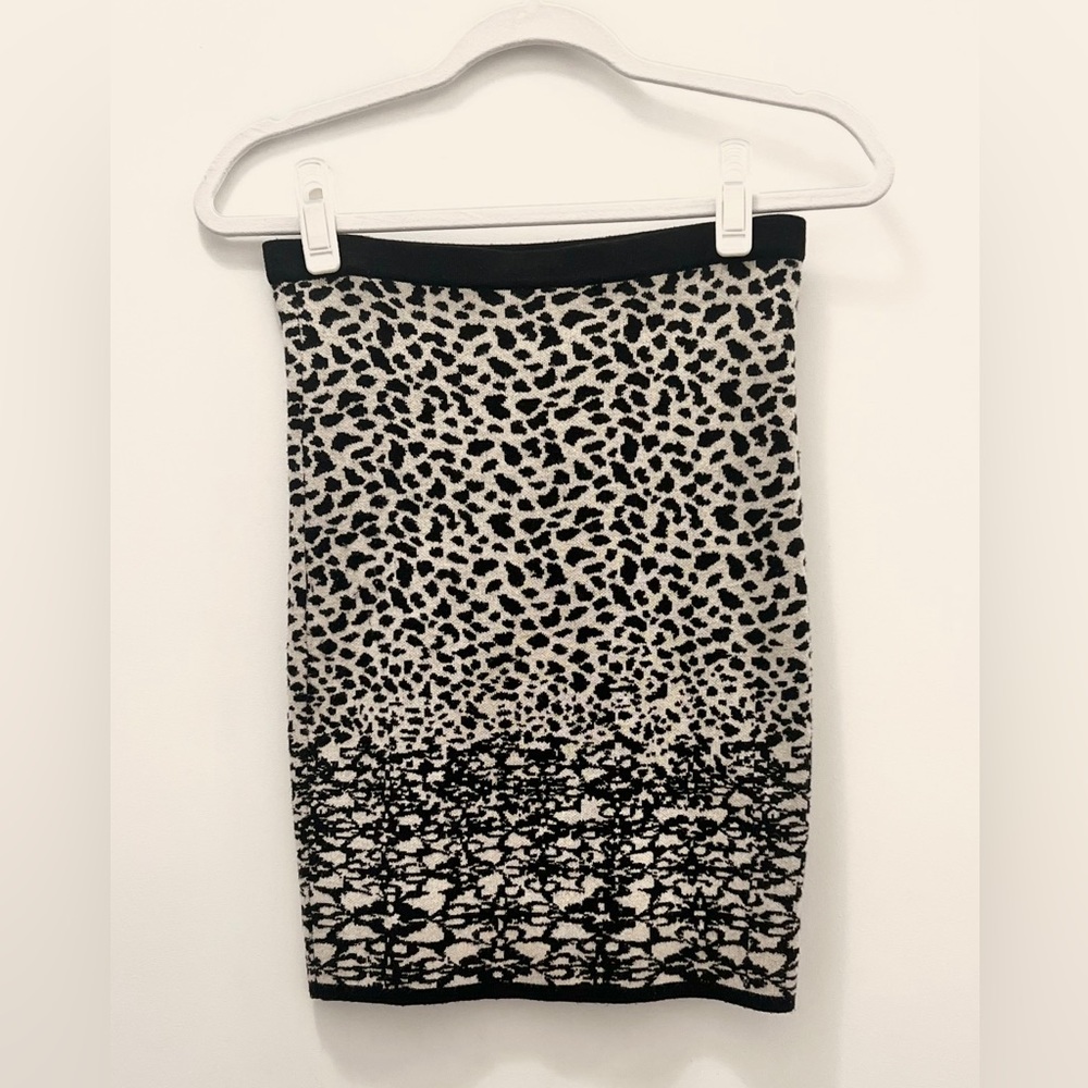 Velvet by Graham & Spencer Women’s Skirt